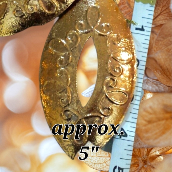 Christmas Ornaments - Picture 2 of 4